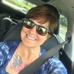 Meet your Posher, Rhonda